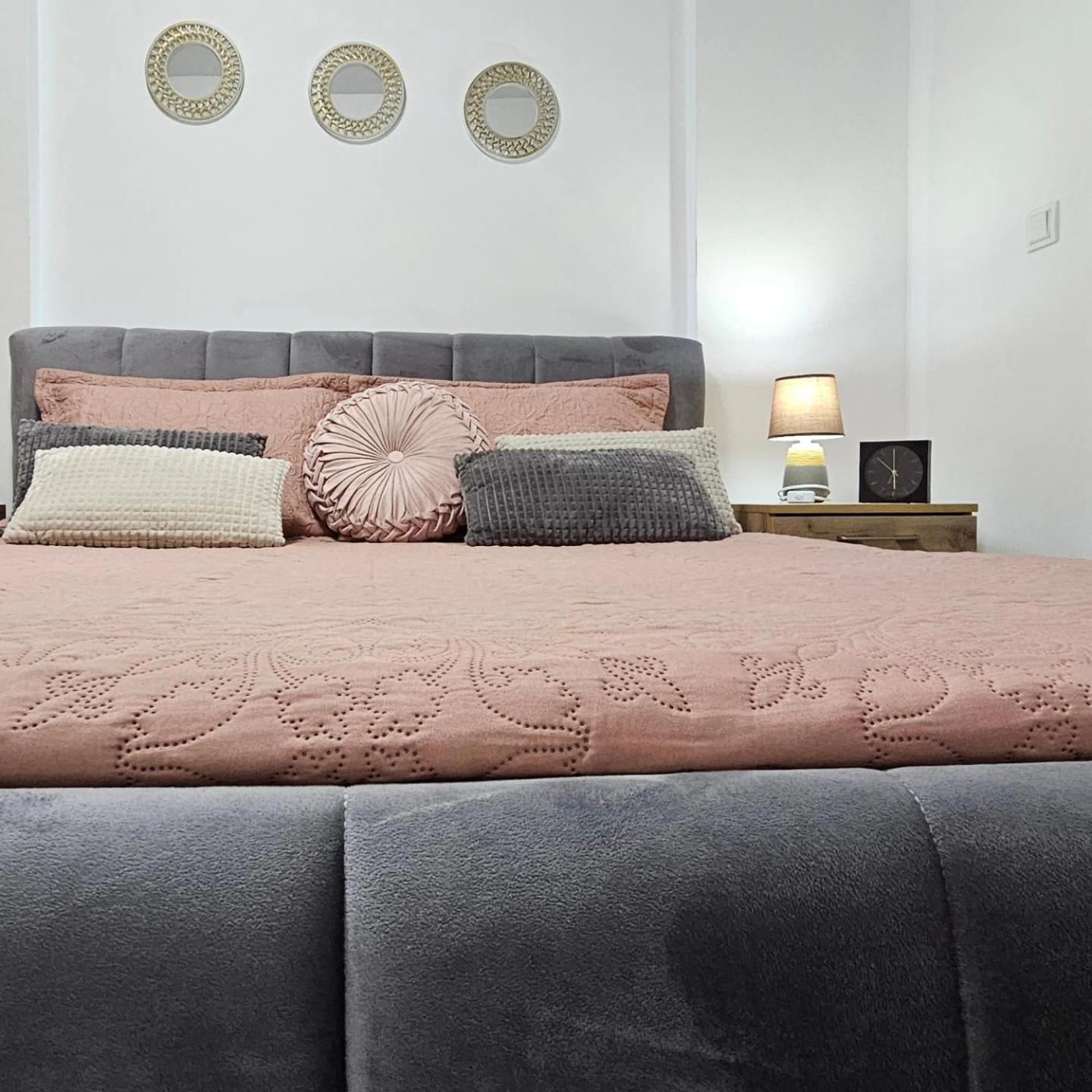Cozy Apartment - 2 Bedrooms In The Best City Area. Uroševac Exterior foto